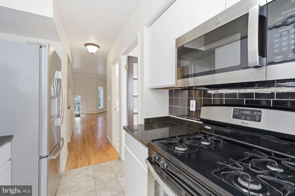 Additional image 7 of 737 3rd Street NE, Washington, DC 20002