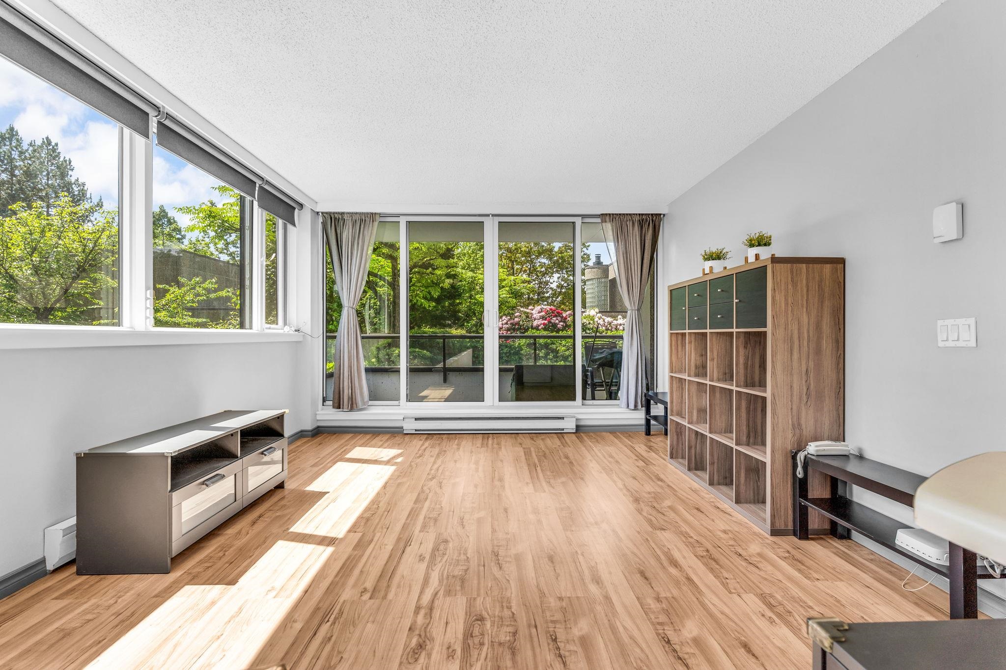 202-3980 Carrigan Court, Burnaby, BC, V3N 4S6