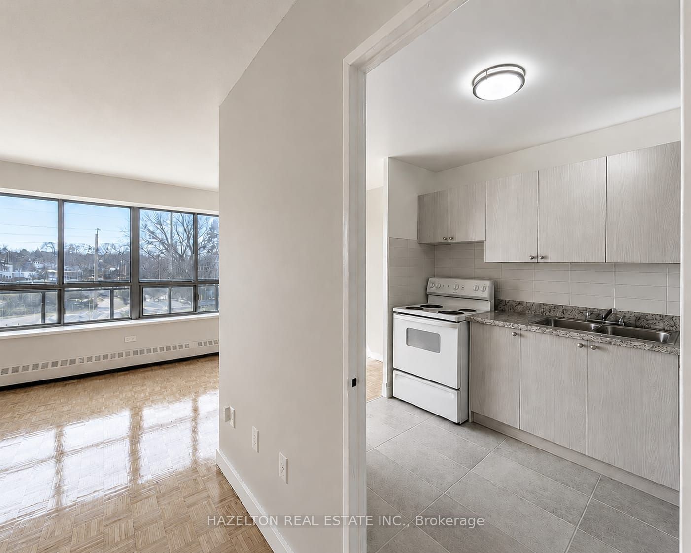 Additional image 3 of 315-1901 Martin Grove Road, Toronto, ON, M9V 3T1