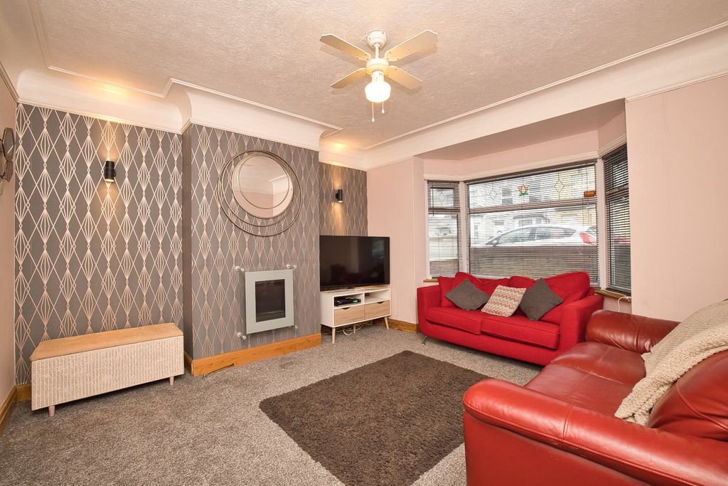 Additional image 3 of 4 bed semi-detached house for saleSt. Lukes Avenue, Ramsgate CT11