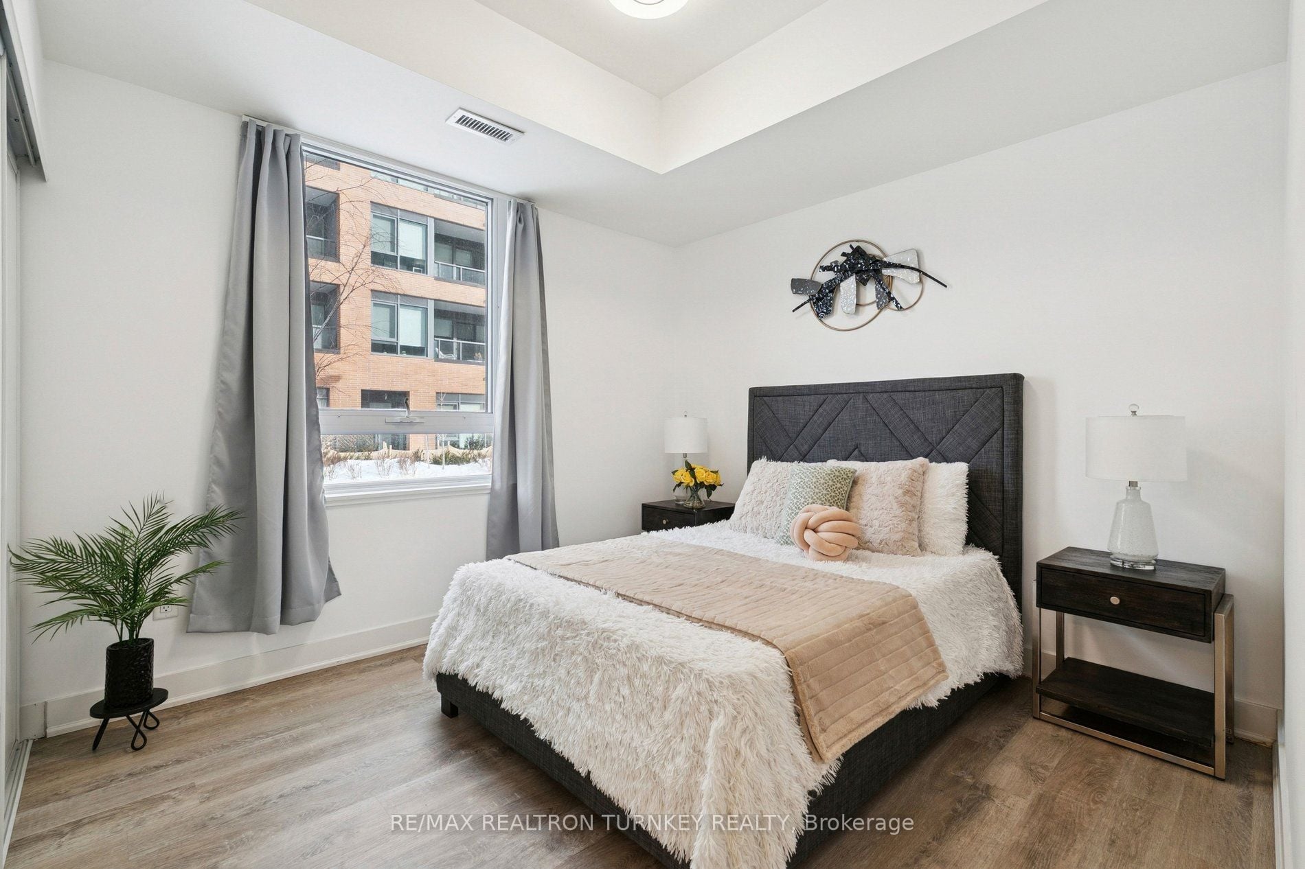 Additional image 2 of 018-185 Deerfield Road, Newmarket, ON, L3Y 0G7