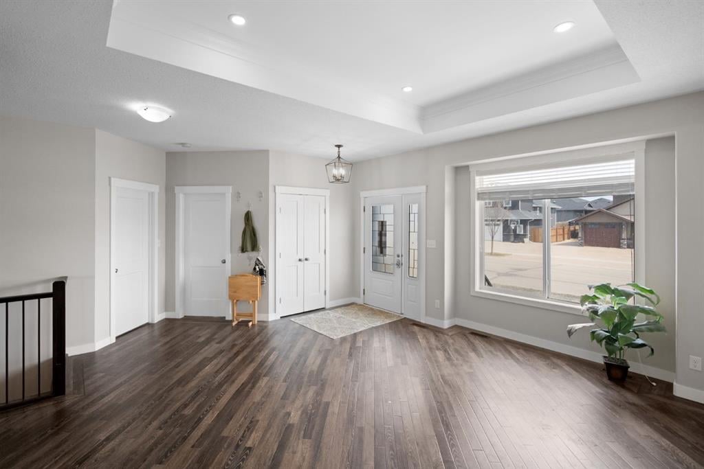 Additional image 4 of 2304 62 Street, Camrose, AB, T4V5J8