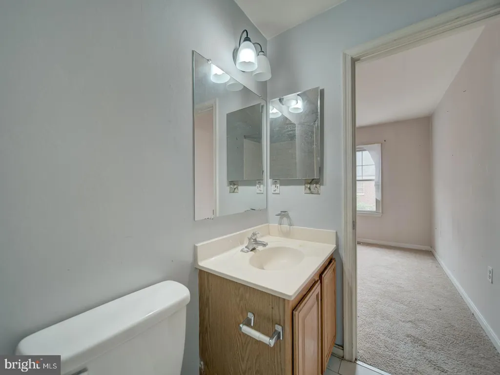 Additional image 32 of 881-A Barnaby Street SE, Washington, DC 20032