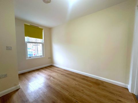 Salisbury Road, London W13