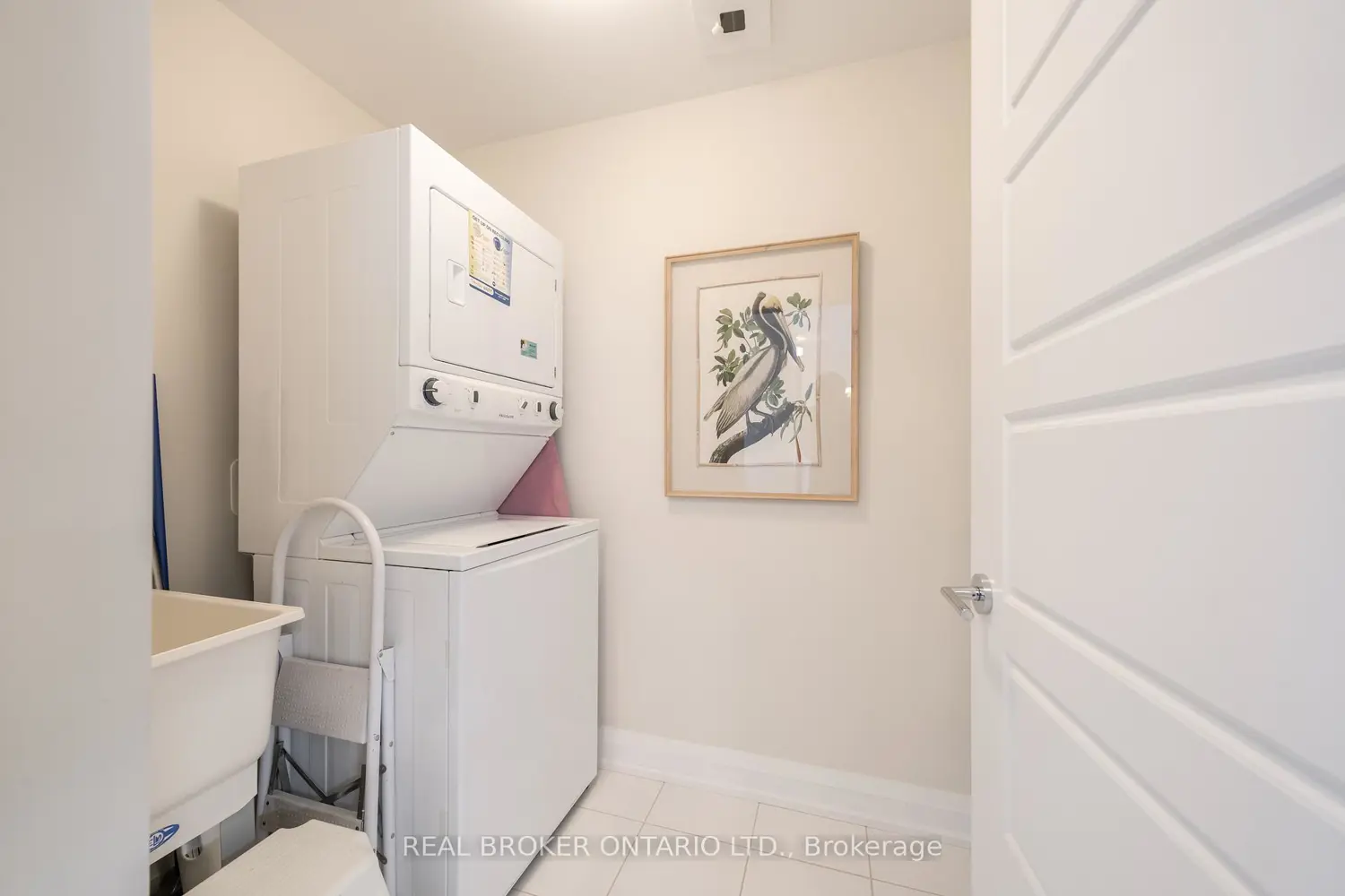 Additional image 9 of 7 Bond Crescent 205