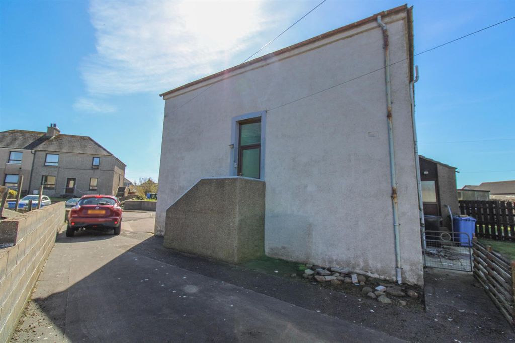 Additional image 2 of 2 bed flat for sale11 Oldwick Road, Wick KW1