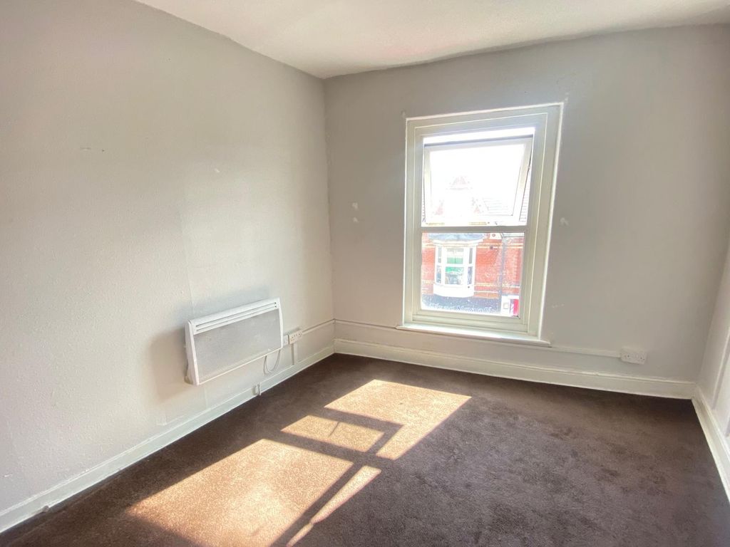Additional image 5 of 1 bed flat for saleWindsor Road, Neath, Neath Port Talbot. SA11