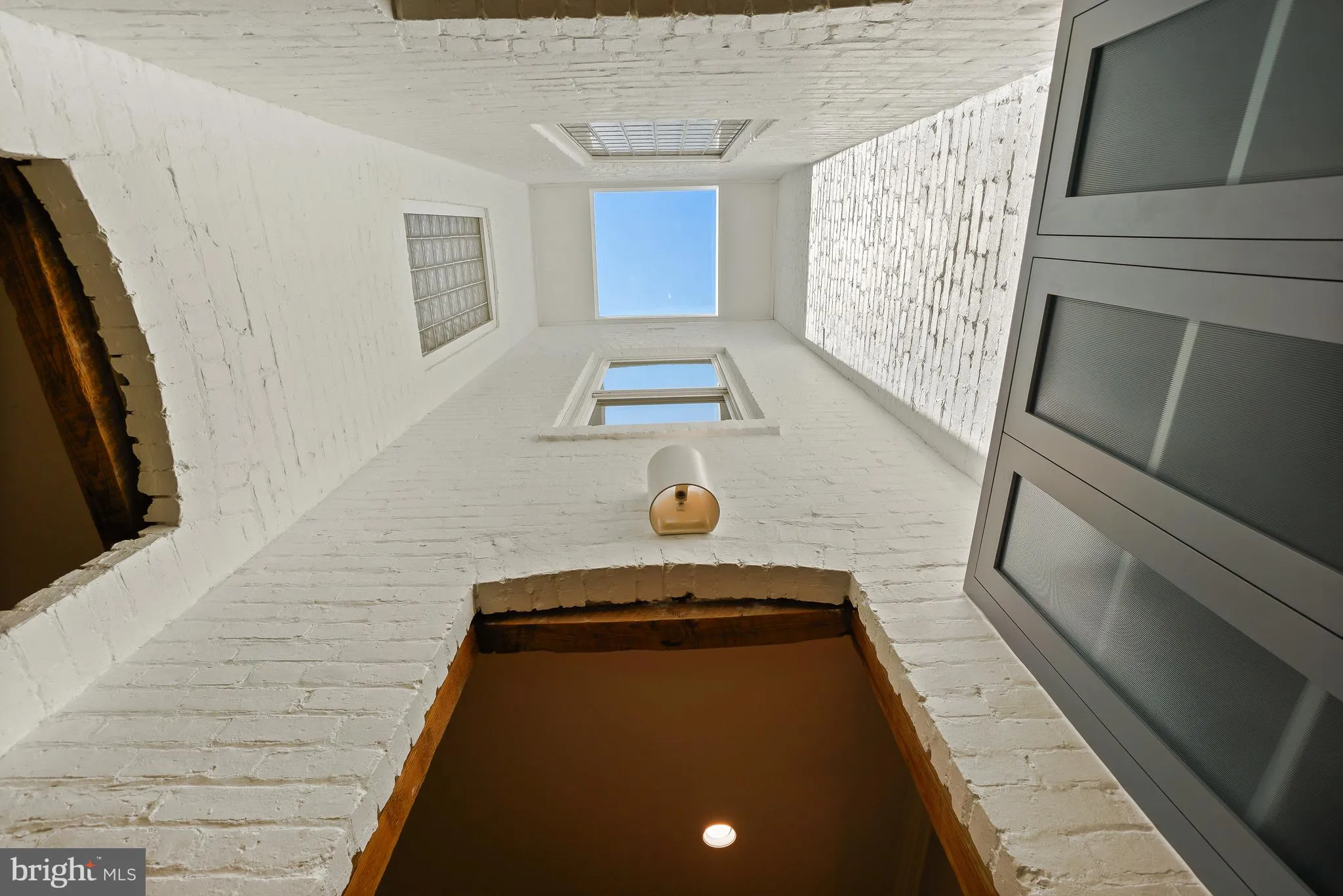 Additional image 52 of 822 11th Street NE, Washington, DC 20002