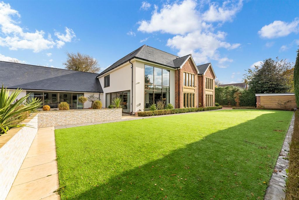 Additional image 4 of 5 bed detached house for saleMassams Lane, Formby L37