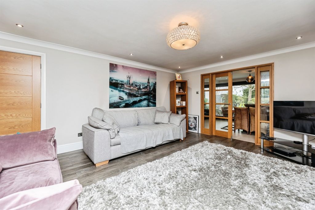 Additional image 7 of 4 bed detached house for saleWakefield Road, Gildersome, Leeds LS27
