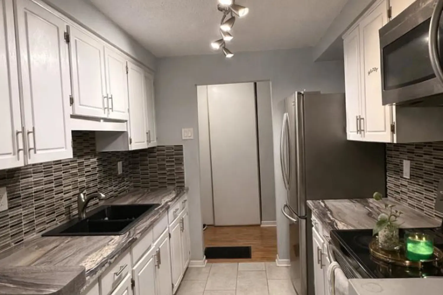 Additional image 4 of 276 Oakdale Avenue 408