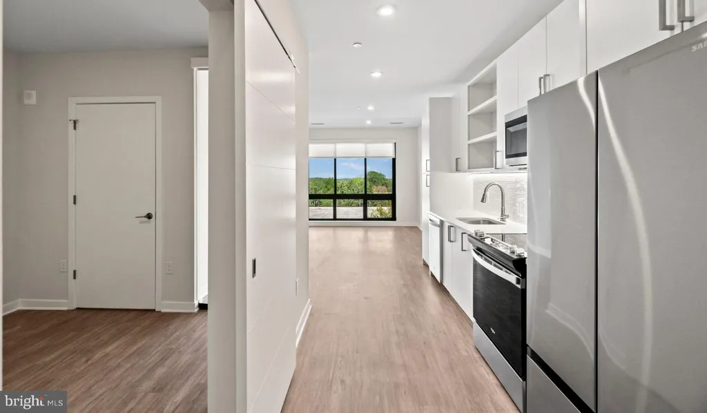 Additional image 13 of 4000 Wisconsin Avenue NW Unit 4K-323, Washington, DC 20016