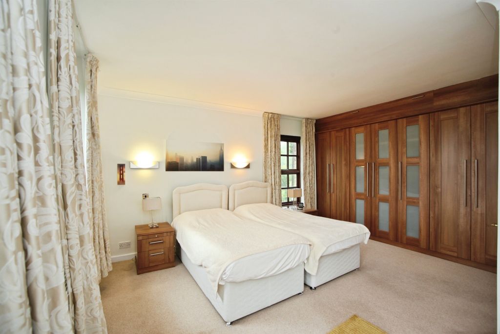 Additional image 16 of 4 bed barn conversion for saleHenstaff Court, Pontyclun CF72