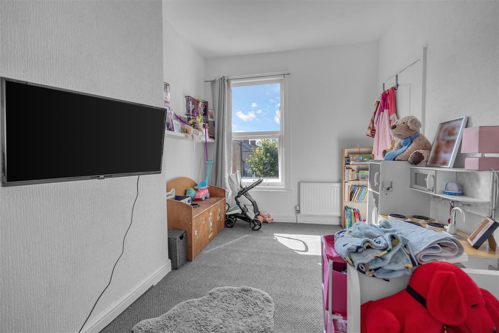 Additional image 16 of 4 bed terraced house for saleWelholme Road, Grimsby DN32