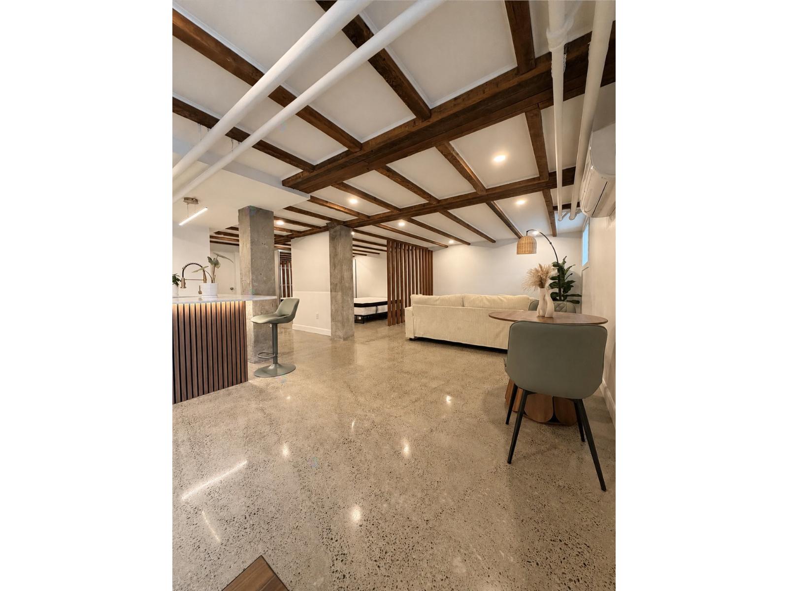 8918 Rue Lajeunesse