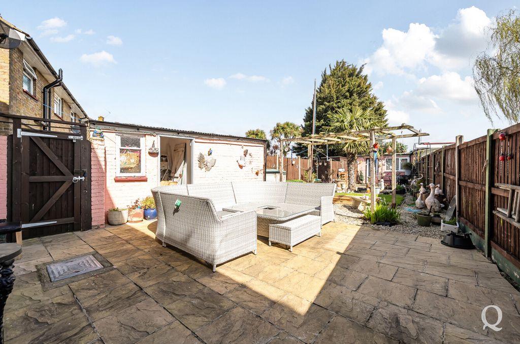 Additional image 5 of 3 bed semi-detached house for saleRegis Crescent, Sittingbourne, Kent ME10
