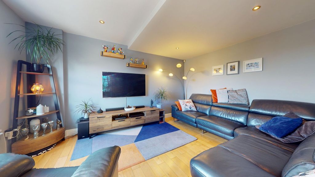 Additional image 8 of 2 bed flat for saleHorsley Hill Road, South Shields, Tyne And Wear NE33