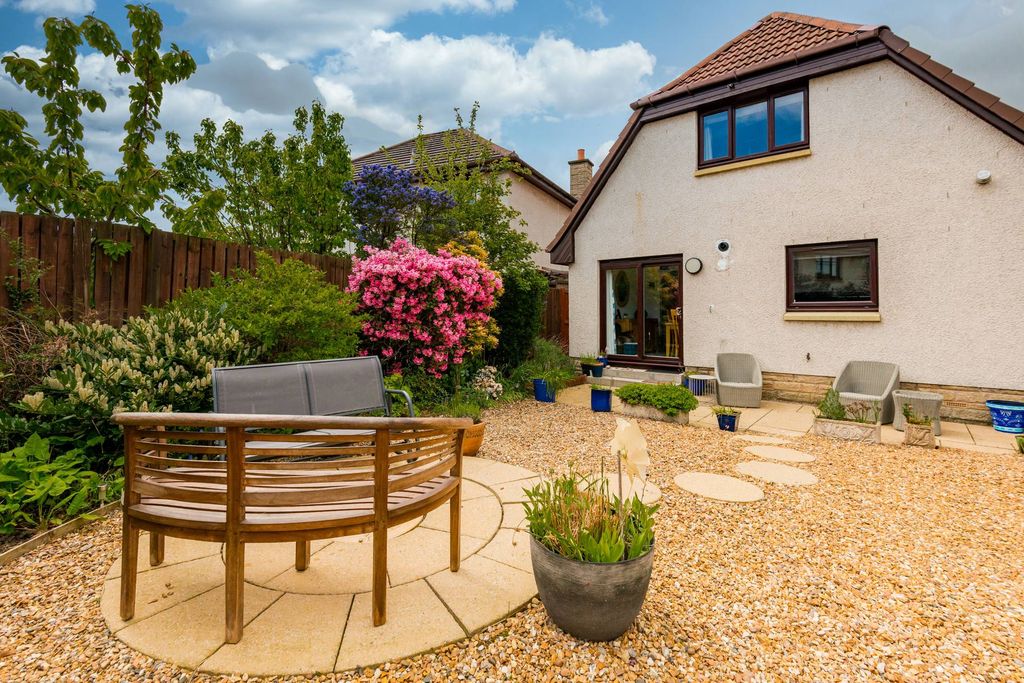 Additional image 37 of 3 bed detached house for sale65 Carnbee Park, Liberton, Edinburgh EH16