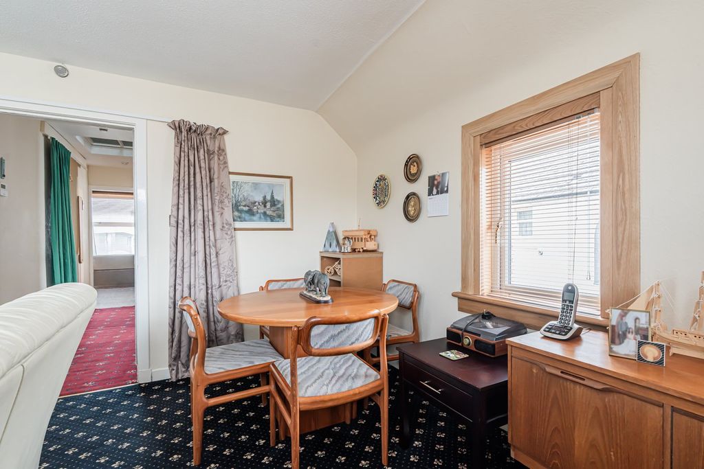 Additional image 3 of 3 bed flat for salePolton Street, Bonnyrigg EH19