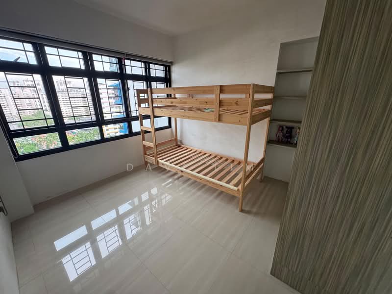 Additional image 5 of 219D Bedok Central