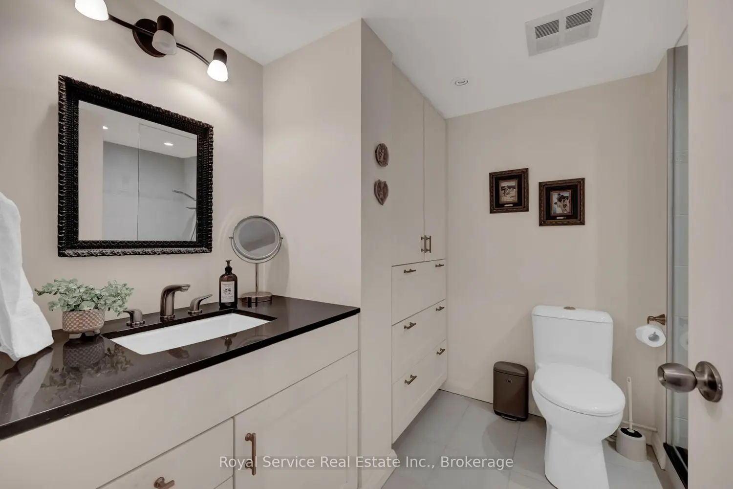Additional image 13 of 360 Watson Street 910