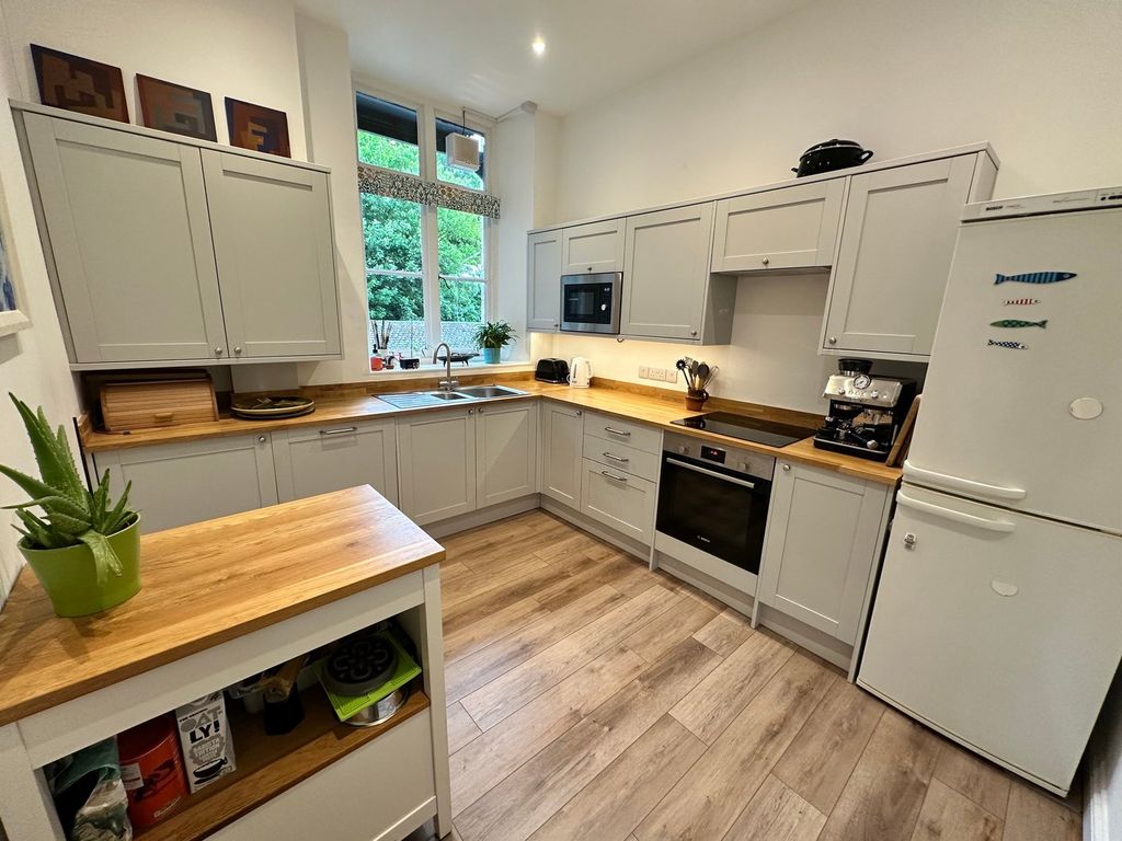 Additional image 2 of 3 bed flat for saleCamden Court, Brecon LD3
