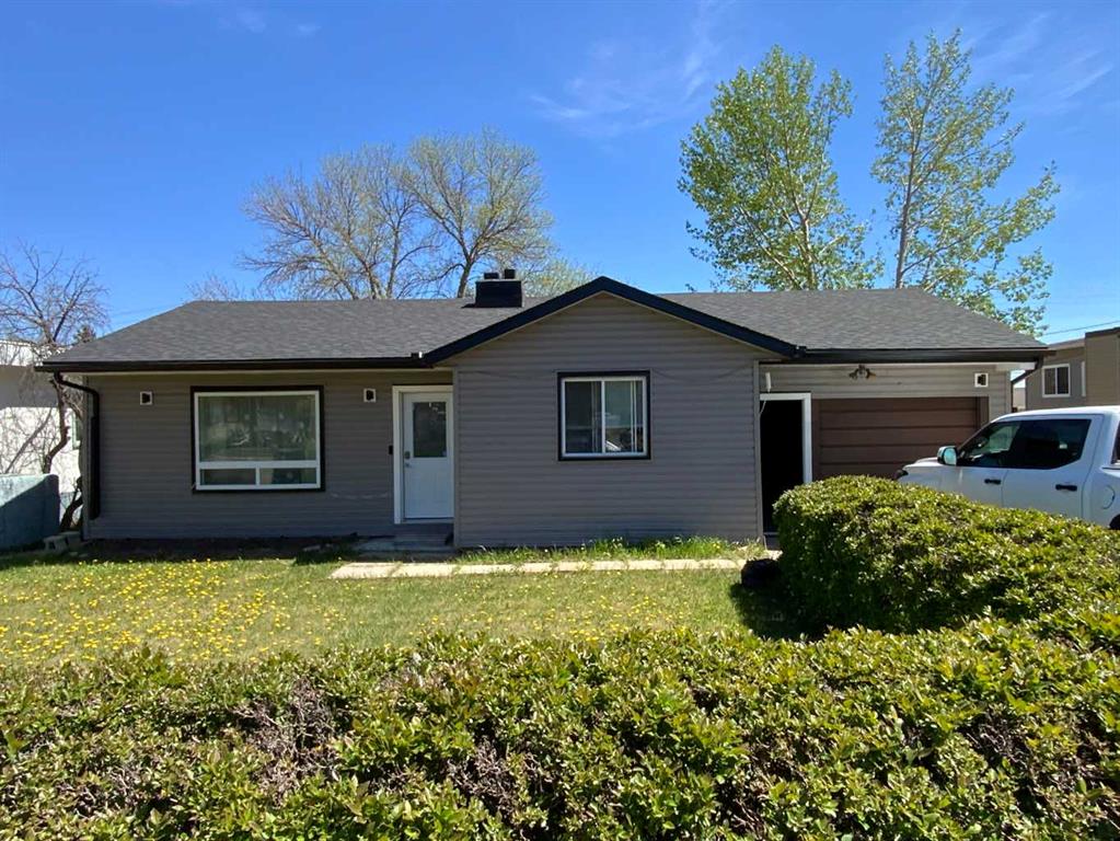 422 Arena Avenue, Trochu, AB, T0M 2C0