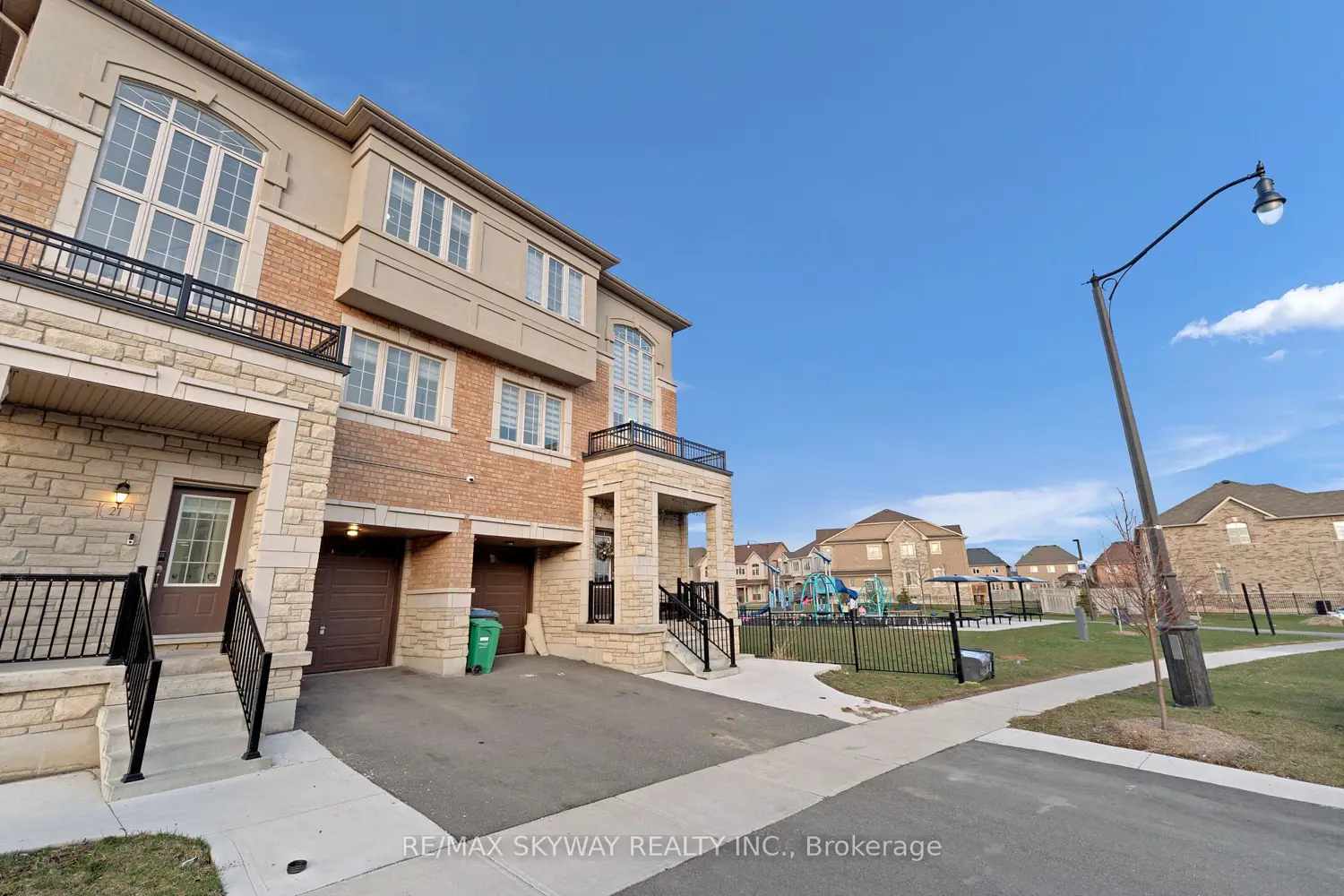 Additional image 18 of 21 Allegro Drive