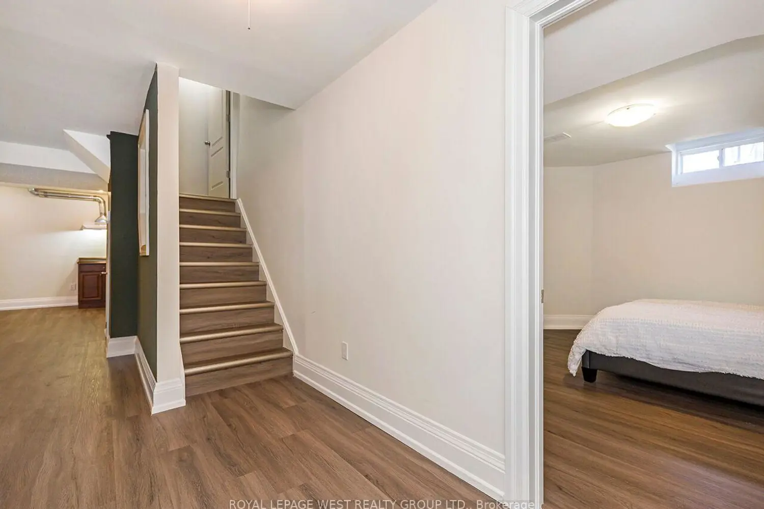 Additional image 11 of 136 English Oak Drive