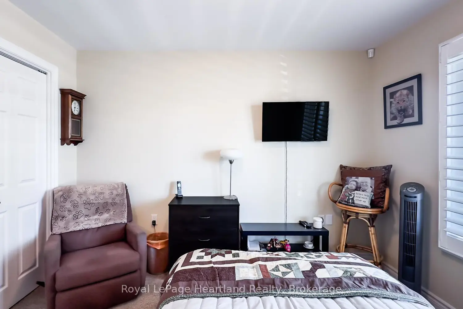 94 Lake Breeze Drive photo 4