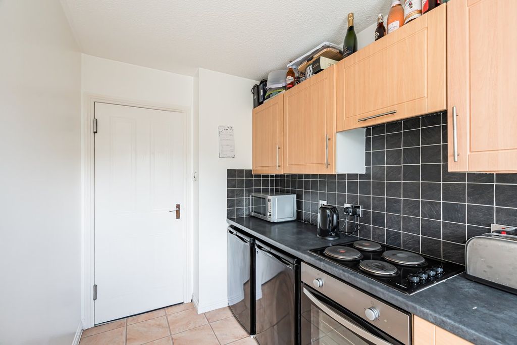 Additional image 11 of 2 bed flat for saleRestalrig Road South, Edinburgh EH7