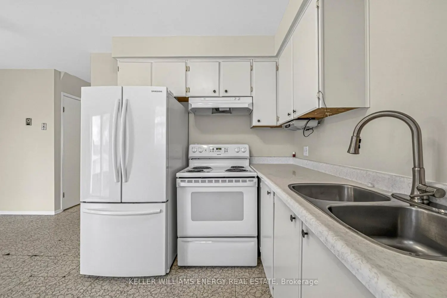 Additional image 9 of 251 Kinmount Crescent