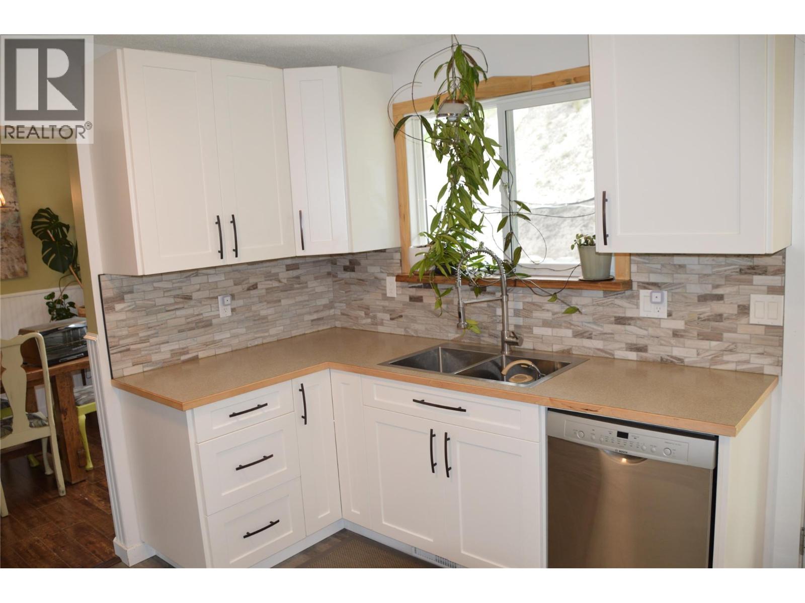 Additional image 3 of 1975 Wentworth Place, Kamloops, BC, V2E2B3