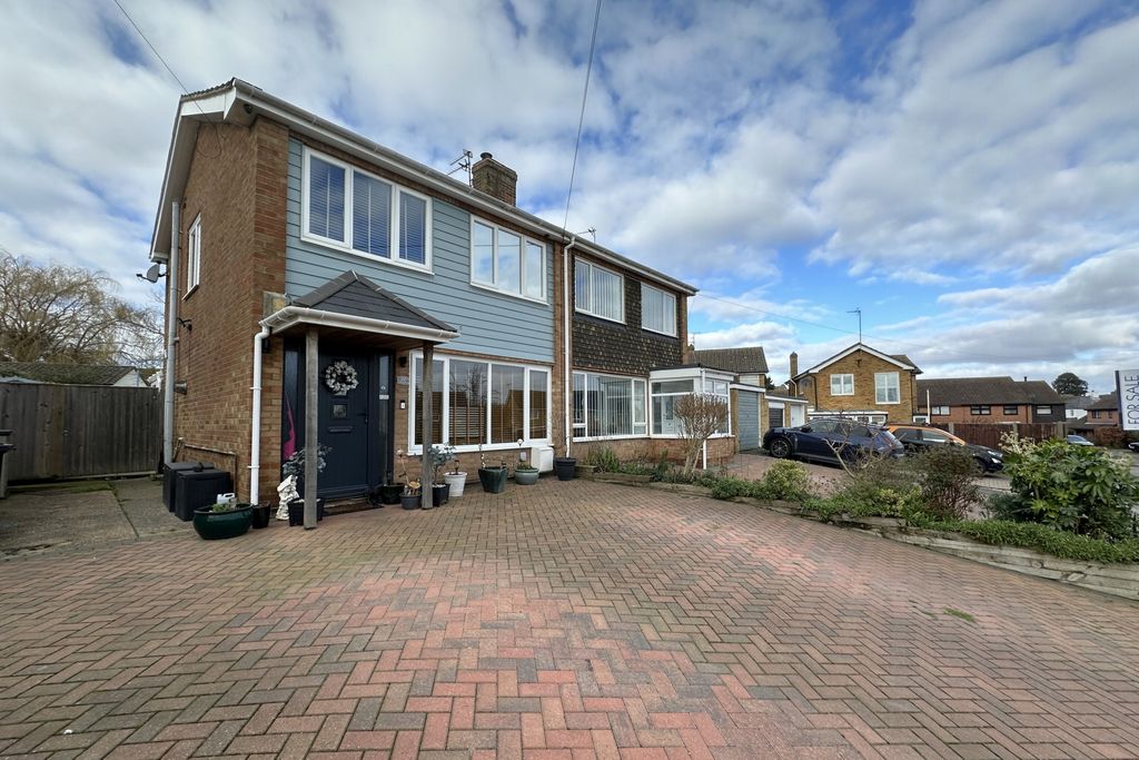 3 bed semi-detached house for saleAddelam Road, Deal CT14