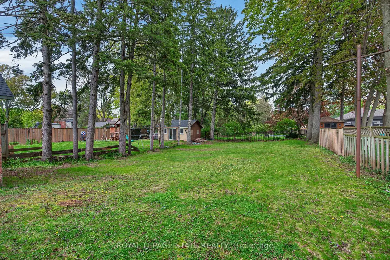 Additional image 13 of 893 Lasalle Park Road