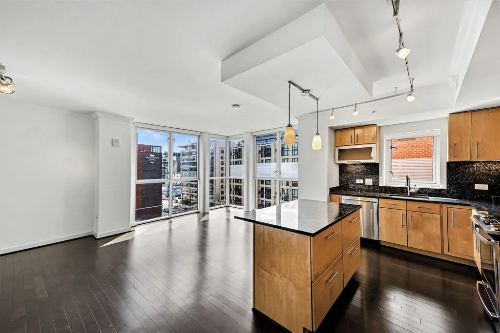 Additional image 4 of 1025 1st Street SE Unit 906, Washington, DC 20003