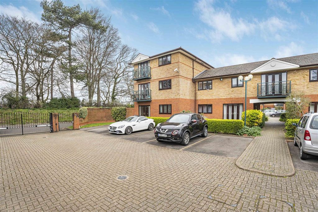 Additional image 14 of 1 bed flat for saleShaftesbury Court, Ludlow Road, Maidenhead SL6