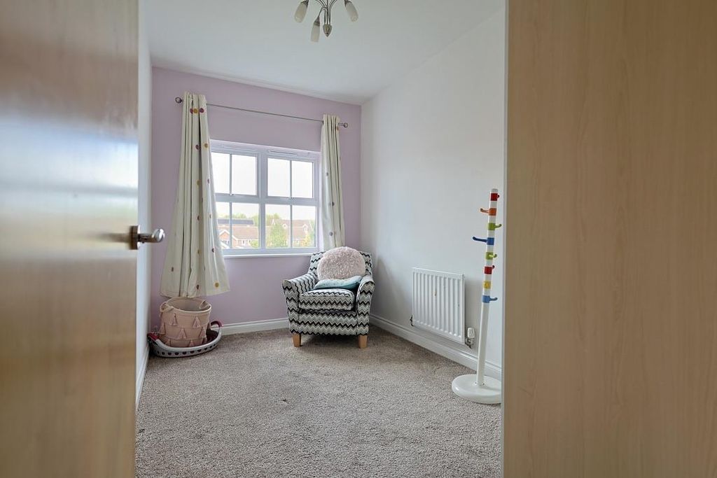 Additional image 32 of 5 bed end terrace house for saleFeatherstone Grove, Newcastle Upon Tyne NE3