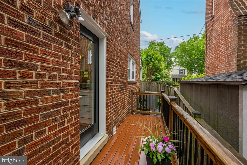 4417 Faraday Place NW, Washington, DC 20016