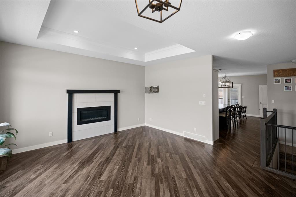 Additional image 3 of 2304 62 Street, Camrose, AB, T4V5J8