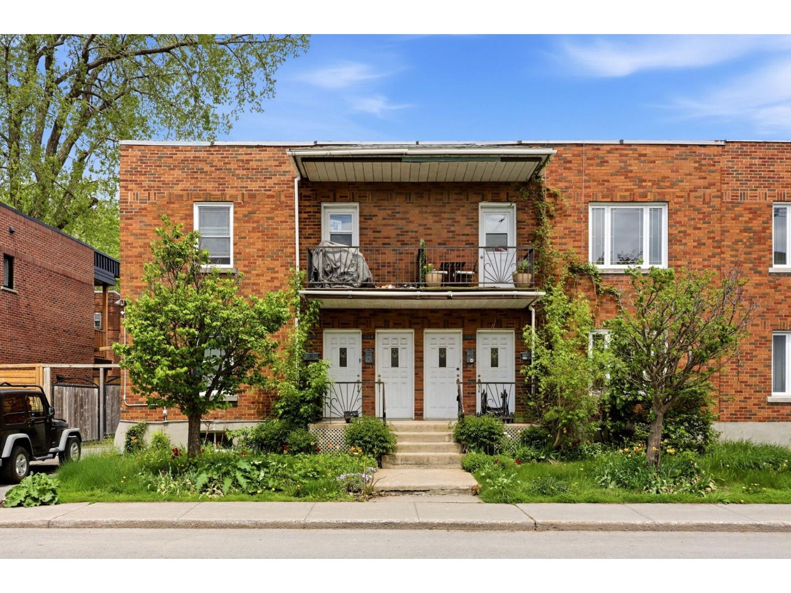 1149 Rue Woodland