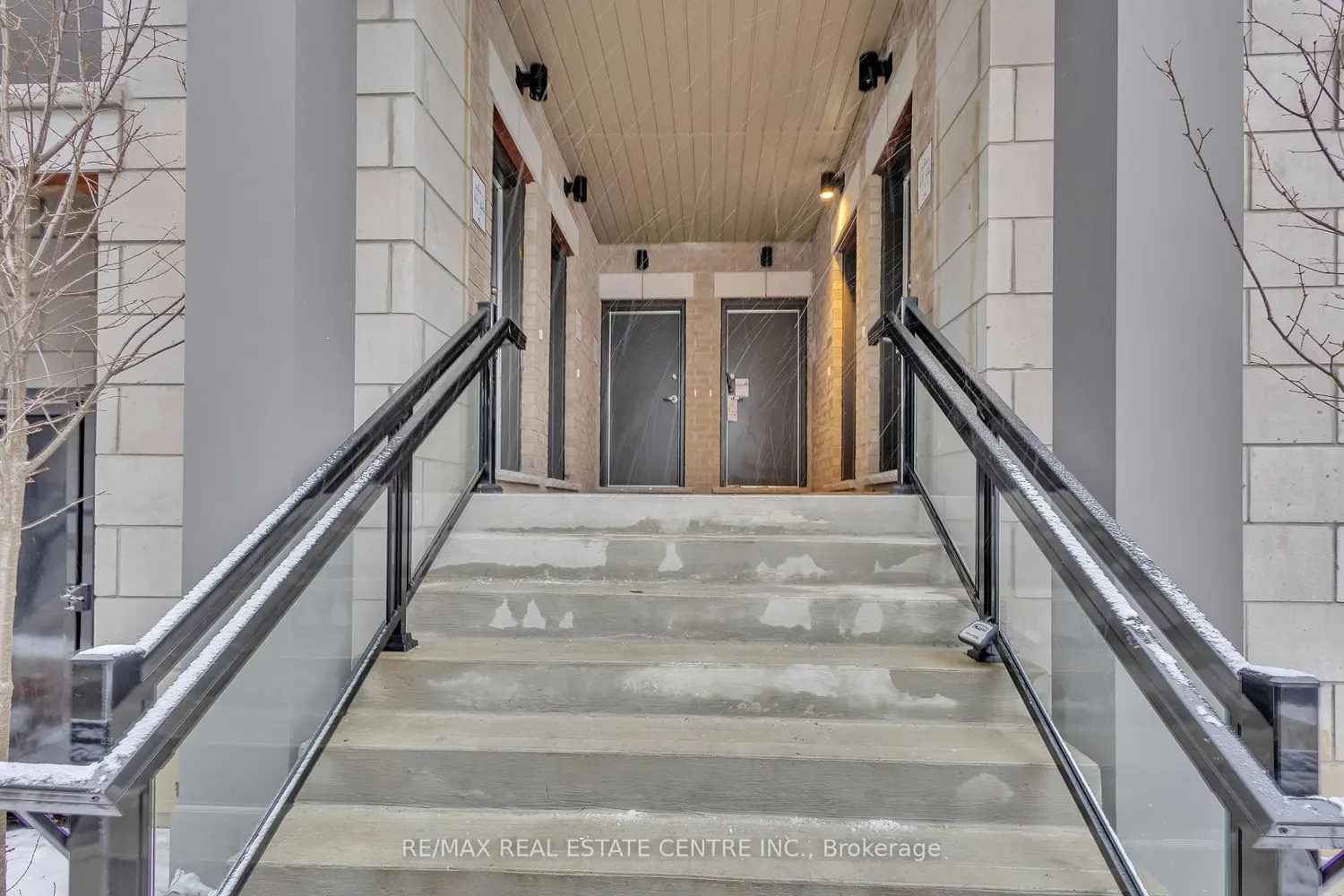 Additional image 2 of 10 Halliford Place G-32 (312)