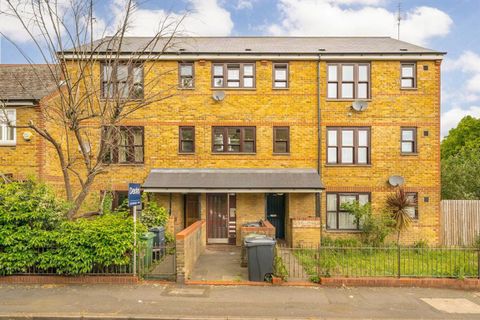 Myatt Road, Stockwell SW9