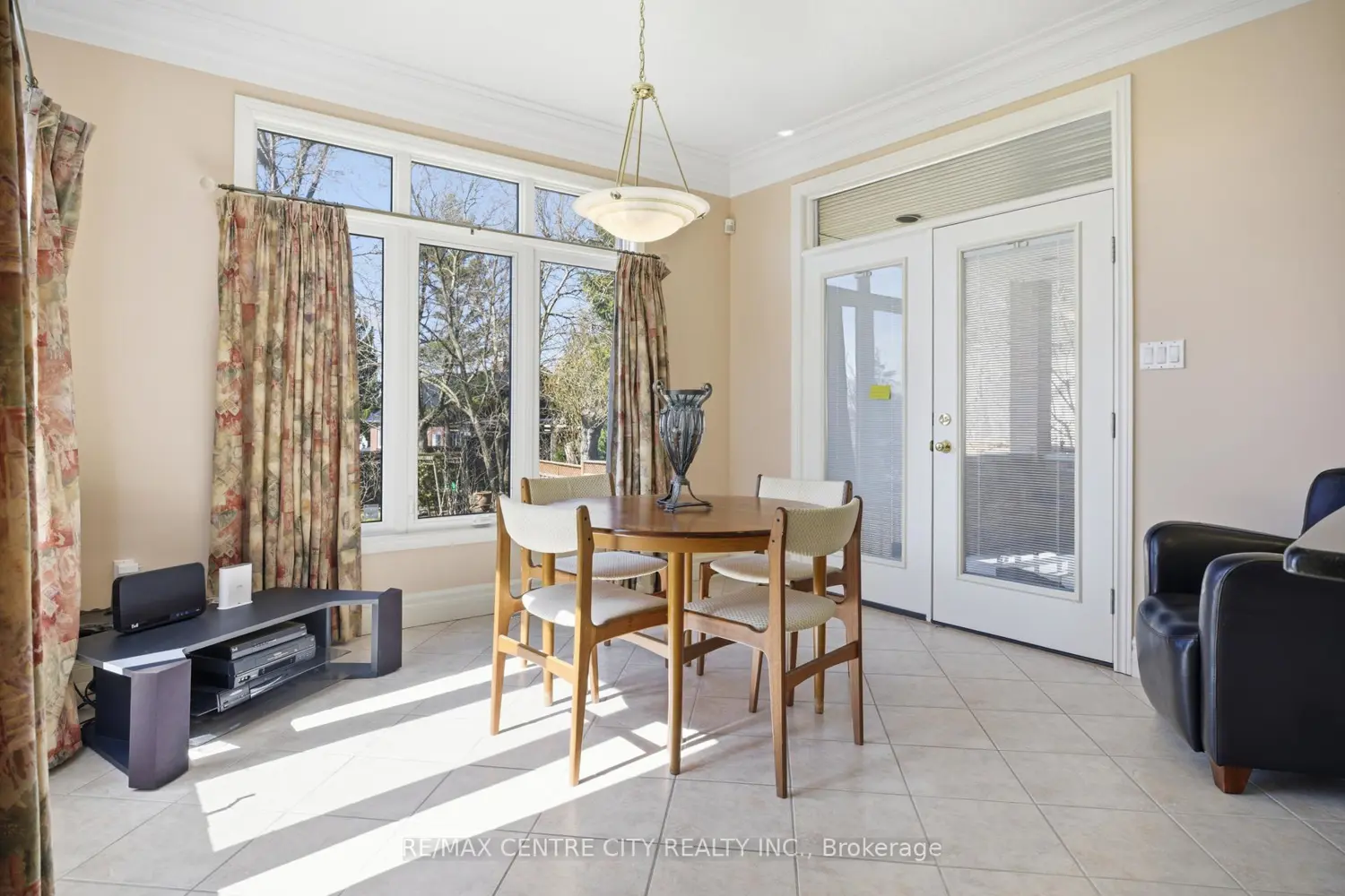 6 Huntington Terrace photo 4