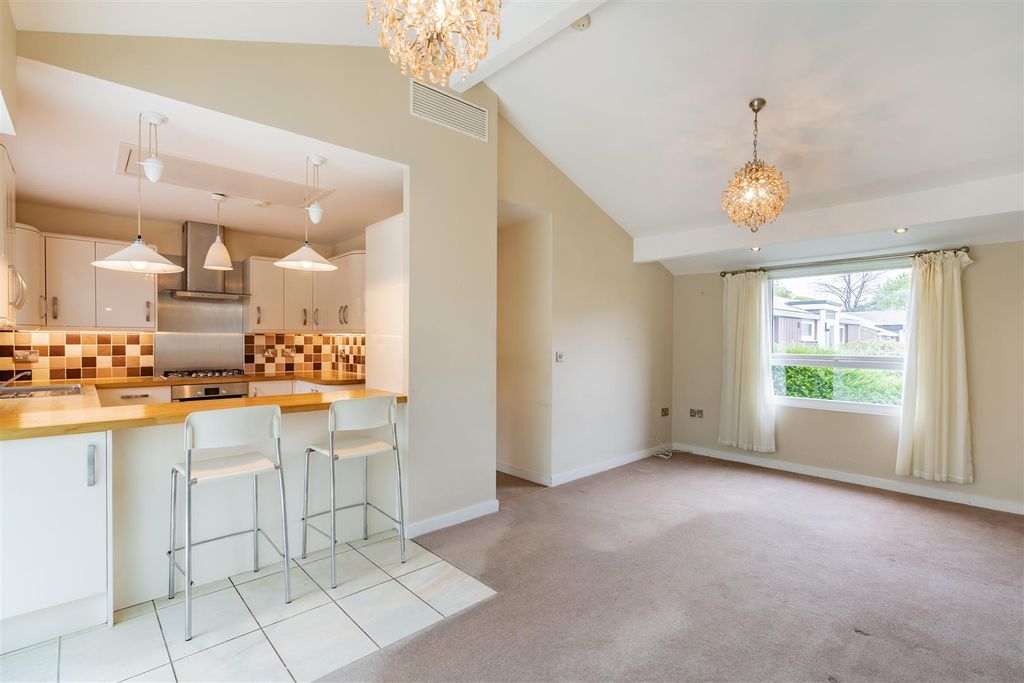 Additional image 4 of 2 bed semi-detached bungalow for saleKnights Croft, New Ash Green DA3