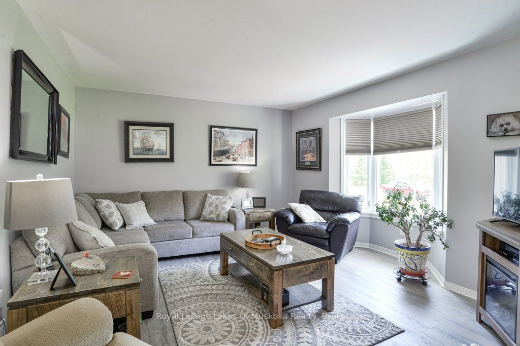 Additional image 3 of 99 Glencairn Crescent, Huntsville, ON, P1H 2J4