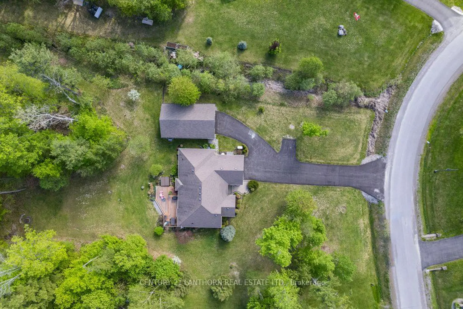 Additional image 16 of 8 Grandview Court