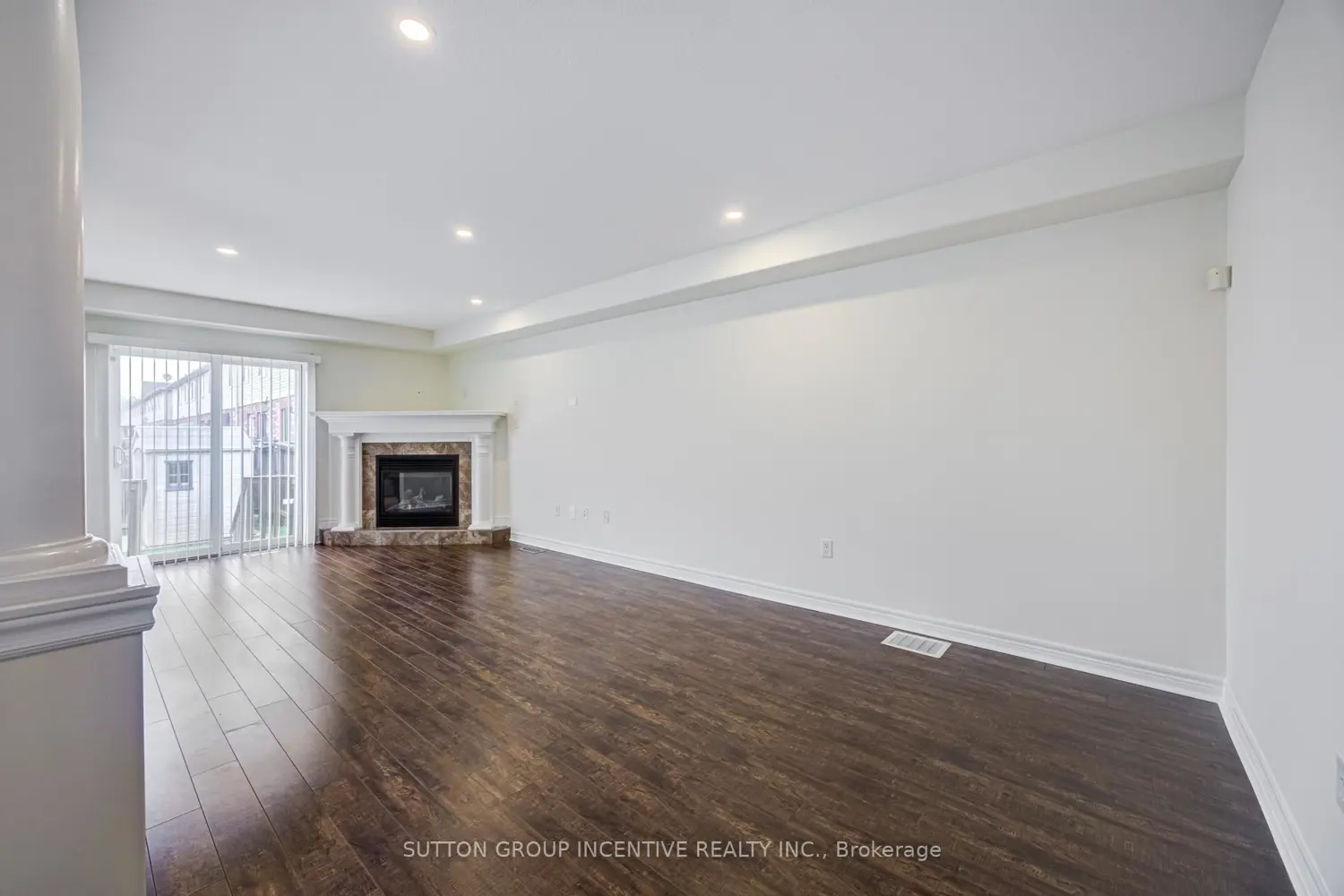 Additional image 3 of 46 Viking Drive