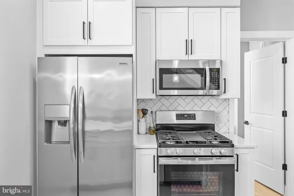 Additional image 11 of 1915 H St NE Unit PH1, Washington, DC 20002