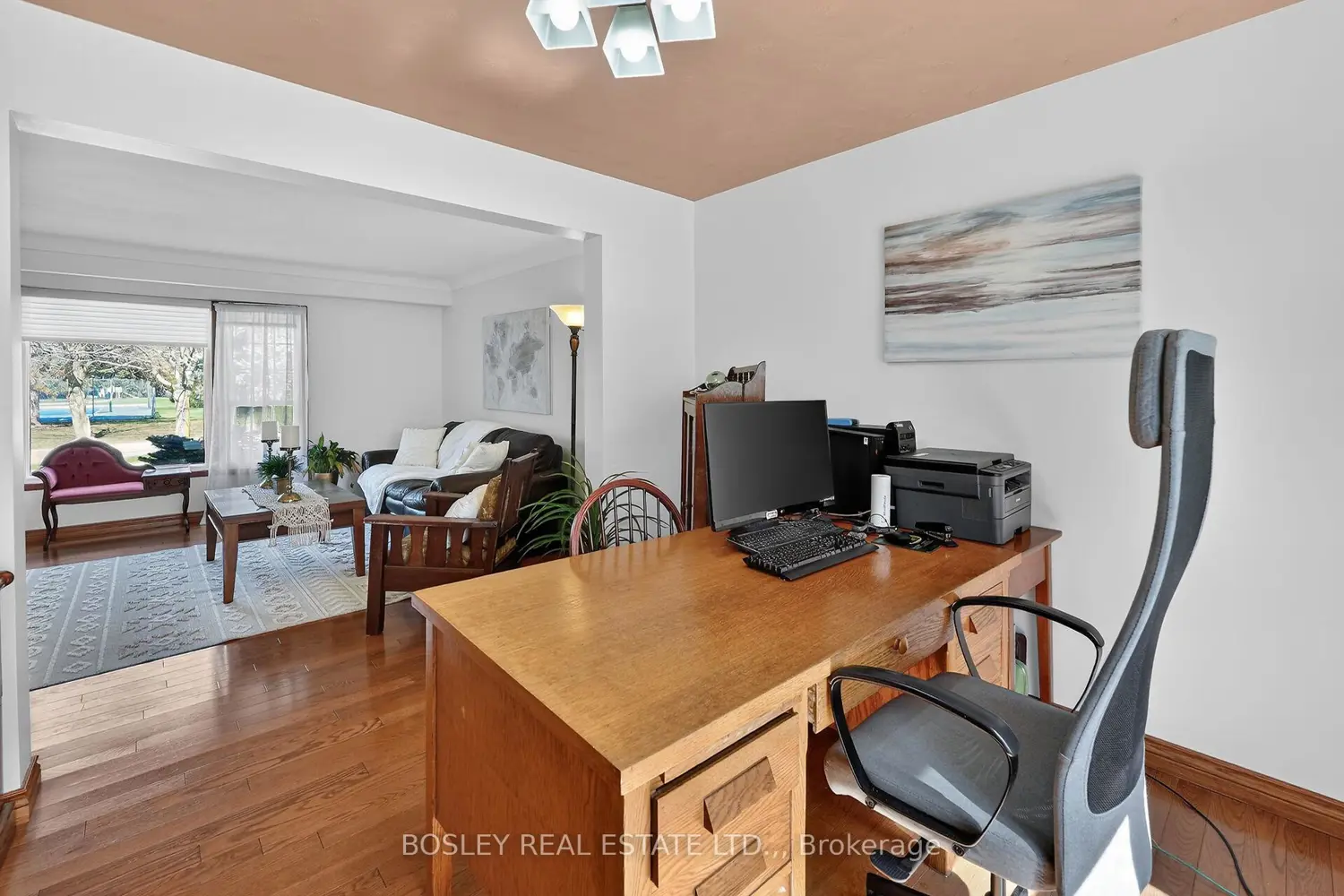15 Upper Canada Drive photo 3